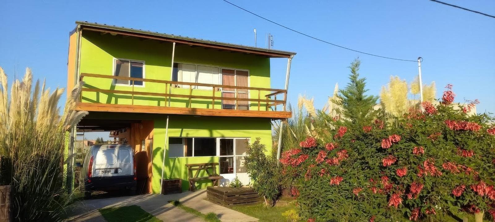 Casa en venta - 3 Dormitorios 2 Baños - Cocheras - 300Mts2 - Domselaar, San Vicente - 1