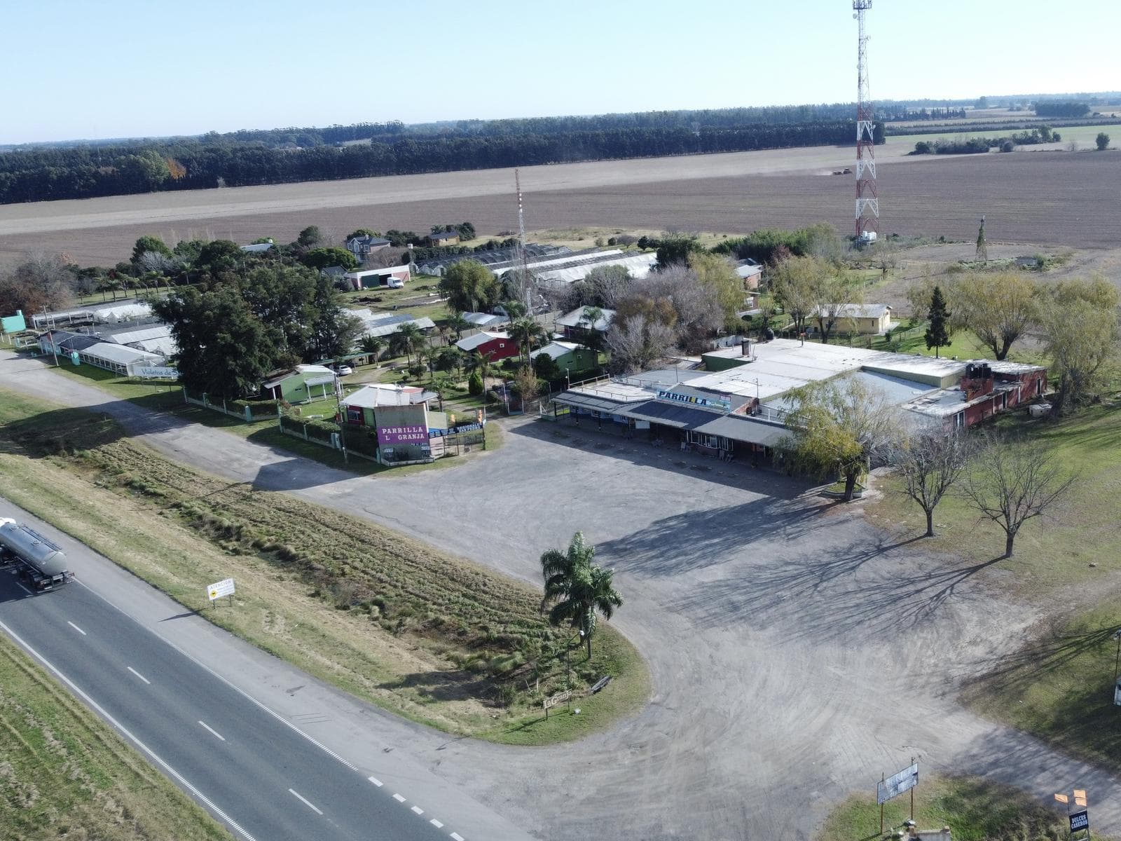 Oportunidad de Inversión en San Pedro I Uso múltiple comercial I Bajada sobre RN9. - 1