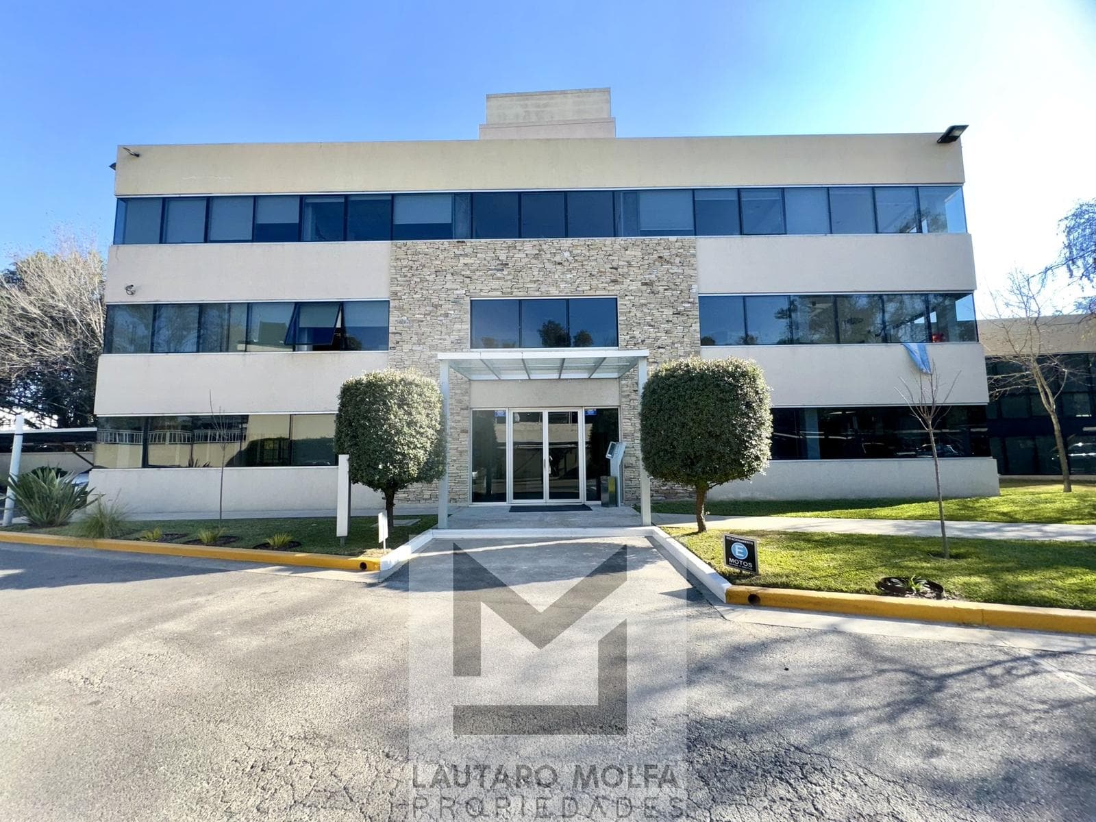 Alquiler oficina complejo bureau leloir en PB - 1