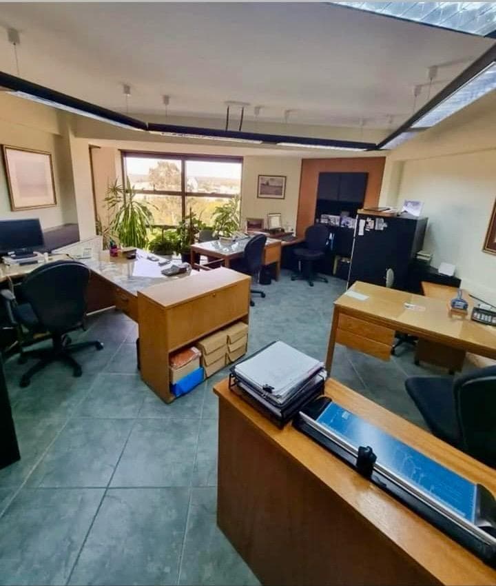 Hermosa Oficina céntrica en Neuquén - 1