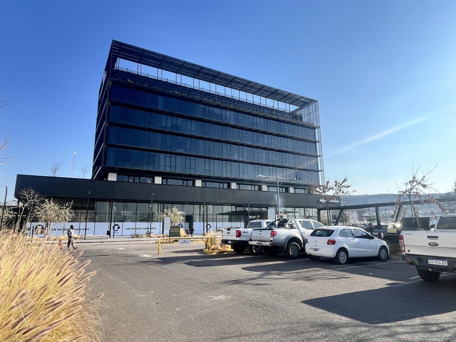 Oficina en Chacras Park - 190 m2. Planta libre. Edificio Drago - 1