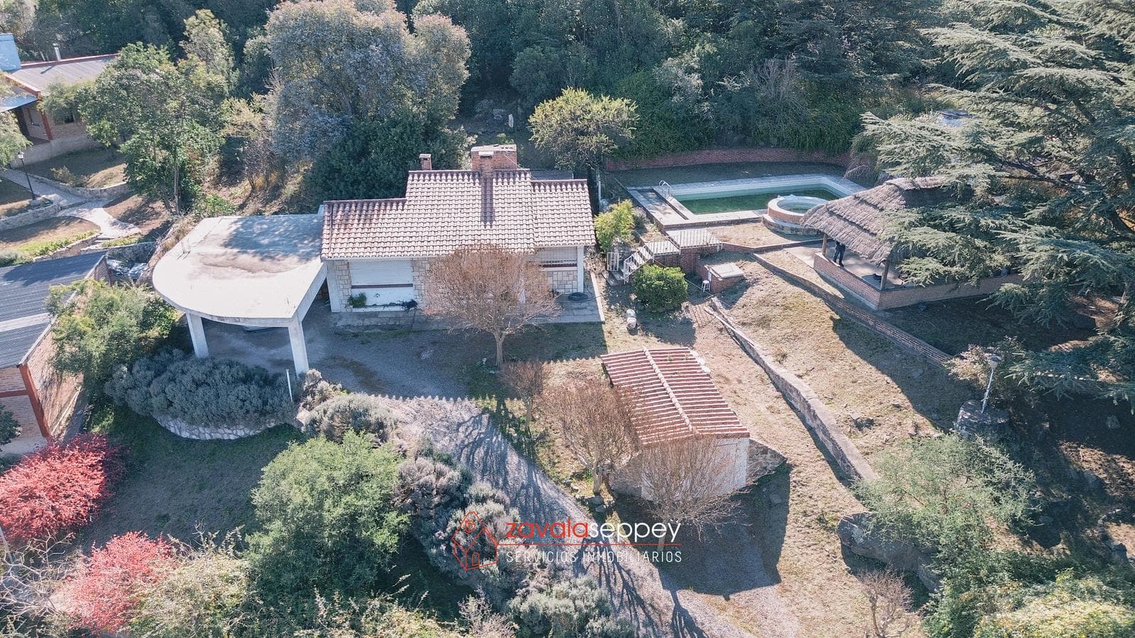 VENTA 2 CASAS en AGUA DE ORO - 3500M2 - EXCELENTE UBICACIÓN - 1