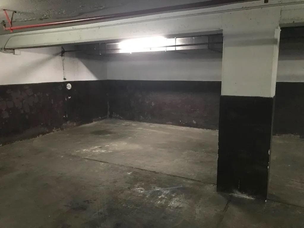 Cochera en venta - 11Mts2 - Monserrat - 1