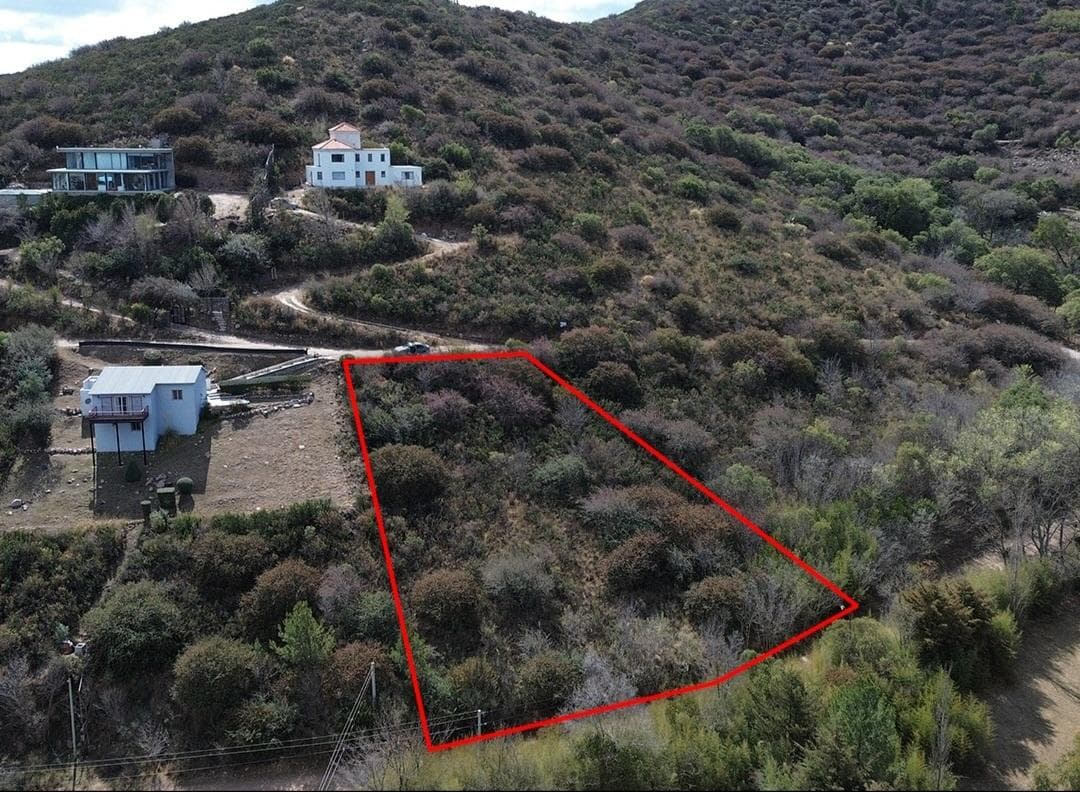 La Cumbre Terreno en Loma de San Luis 1.400 m2 - 1