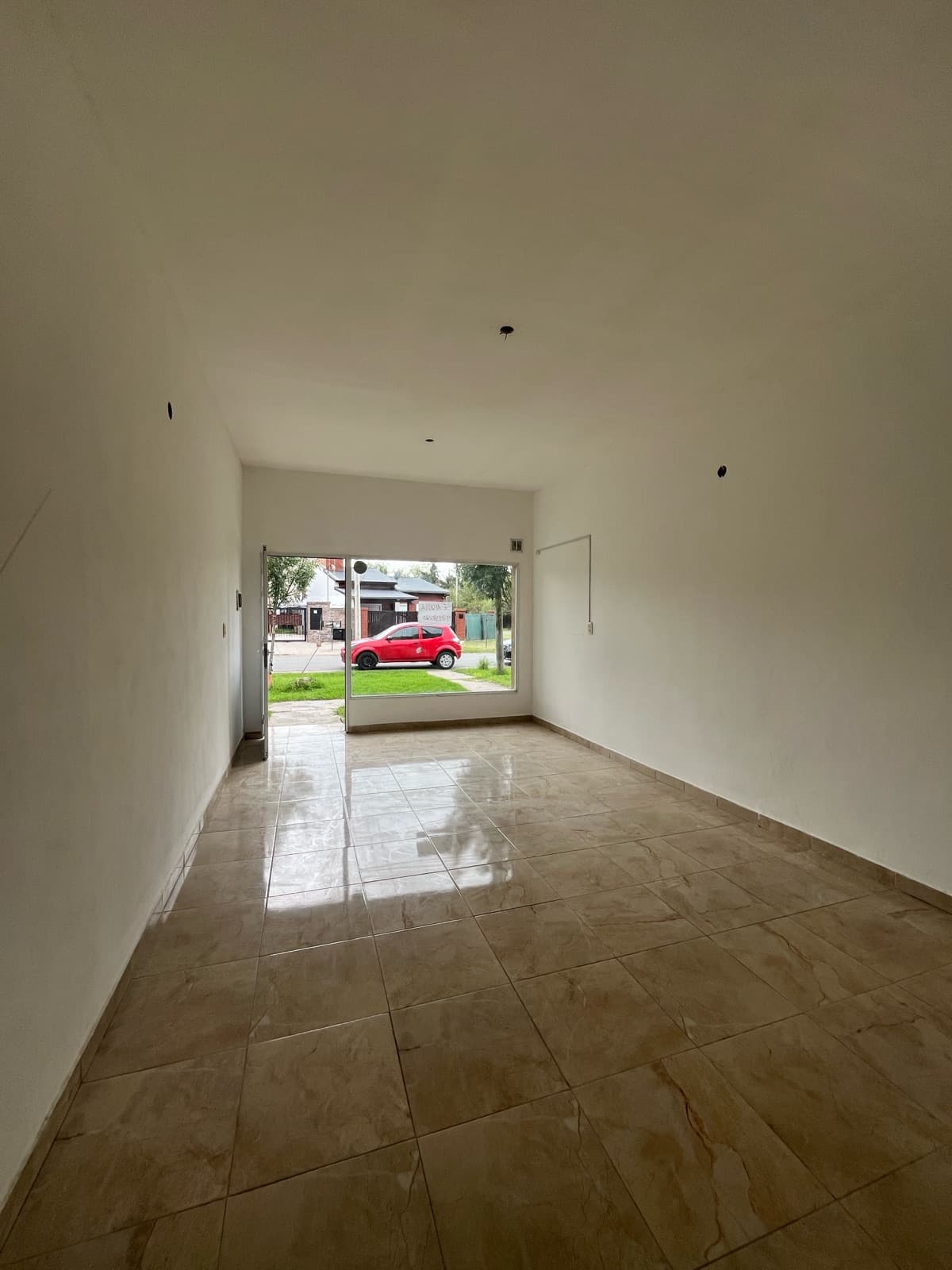 Local en alquiler en Funes - 1