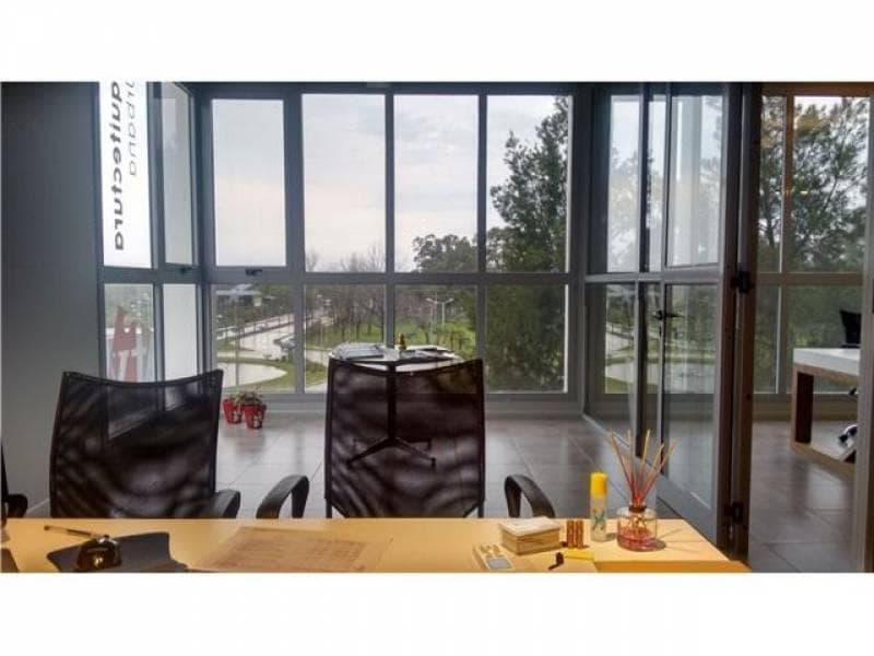 EN VENTA OFICINA / CONSULTORIO cercano a Centro Comercial de Nordelta y Barrios de Villanueva - 1