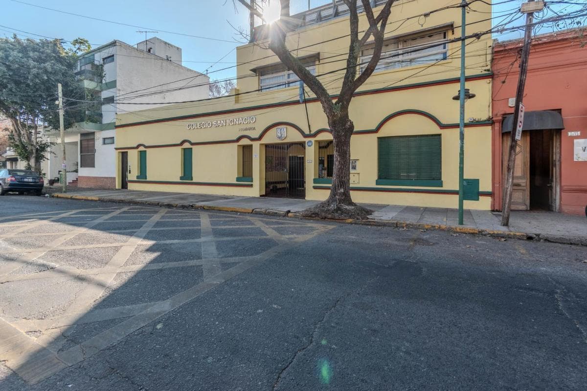 Venta Olivos Vias a Maipu Local Comercial ideal colegios e institutos - 1