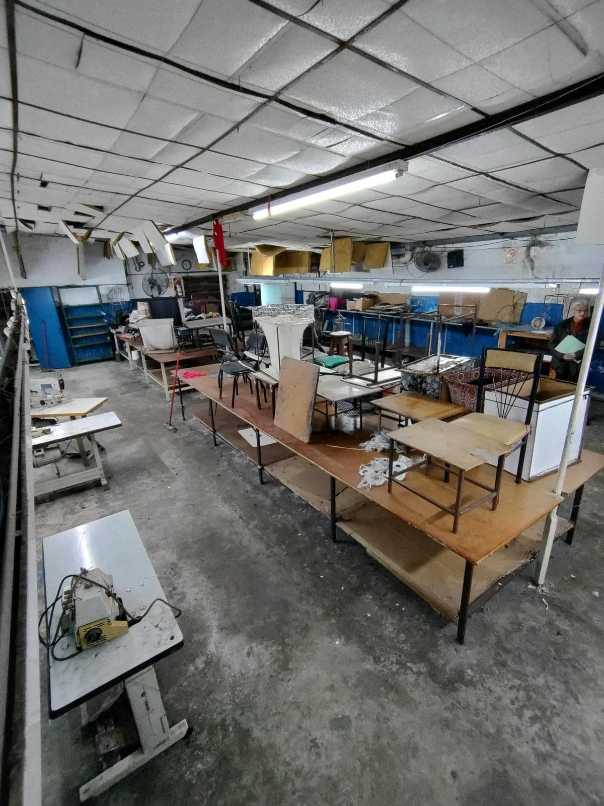 GALPON con CASA + COCHERA - 1