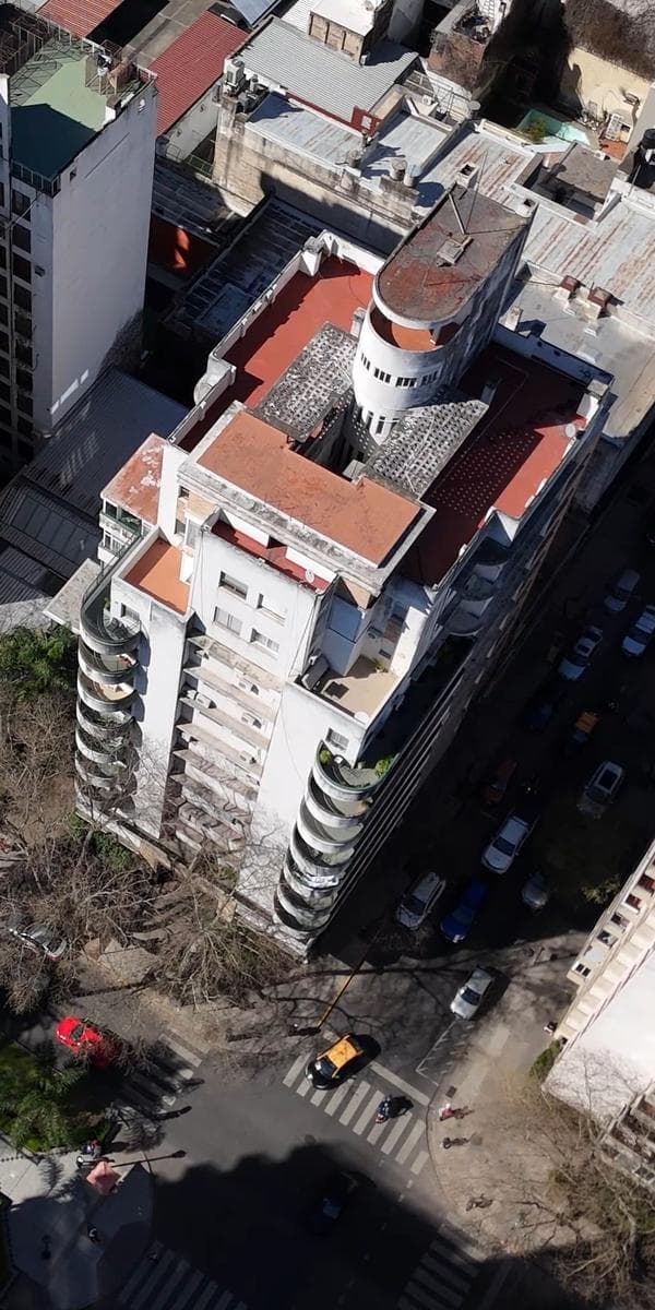 Departamento en VENTA Semi Piso con Balcon terraza sobre Bv. Oroño - 1