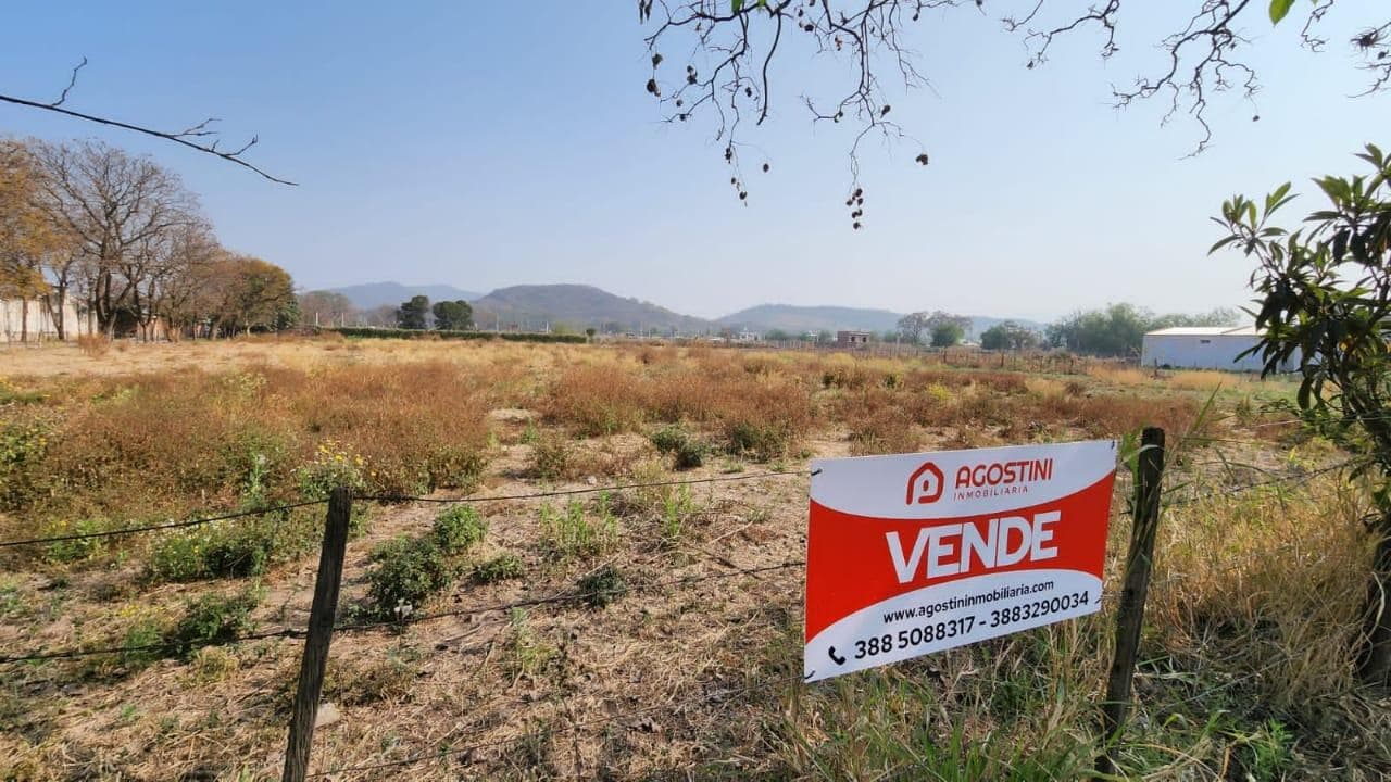 Terreno en el Carmen sobre Avenida - 1