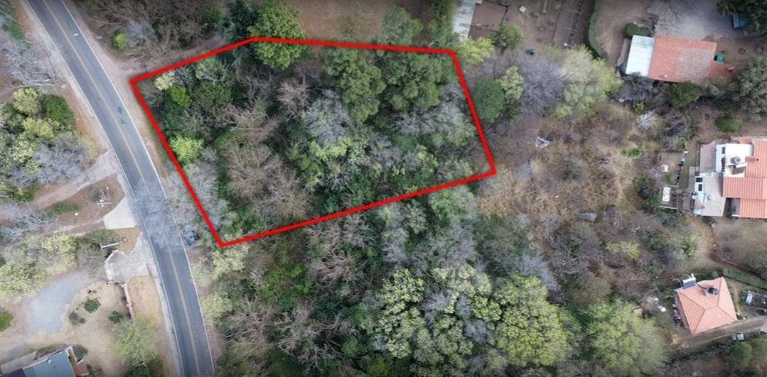 LA CUMBRE LOTE SOBRE CALLE BARTOLOME JAIME - 1