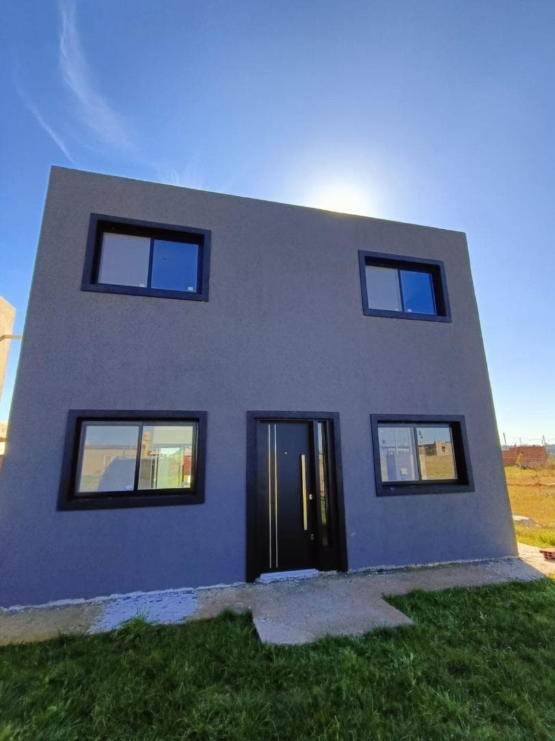 Casa en venta - 3 Dormitorios 2 Baños - 380Mts2 - San Vicente - 1