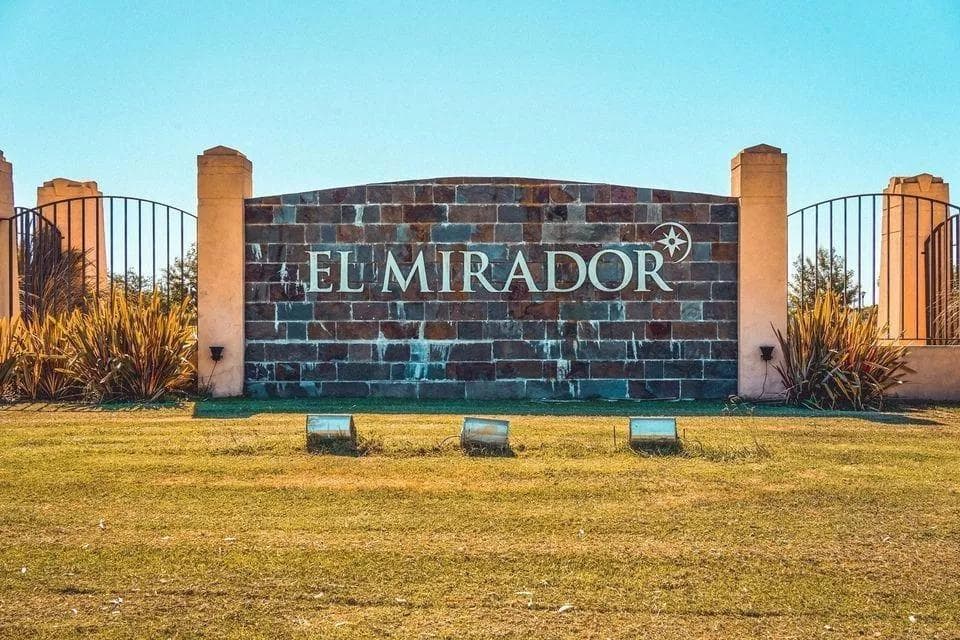Terreno en venta - 1.358Mts2 - Club de Campo El Mirador, Coronel Brandsen - 1