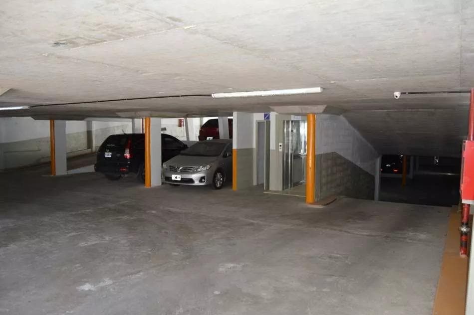 Cochera en venta - 15Mts2 - Quilmes - 1