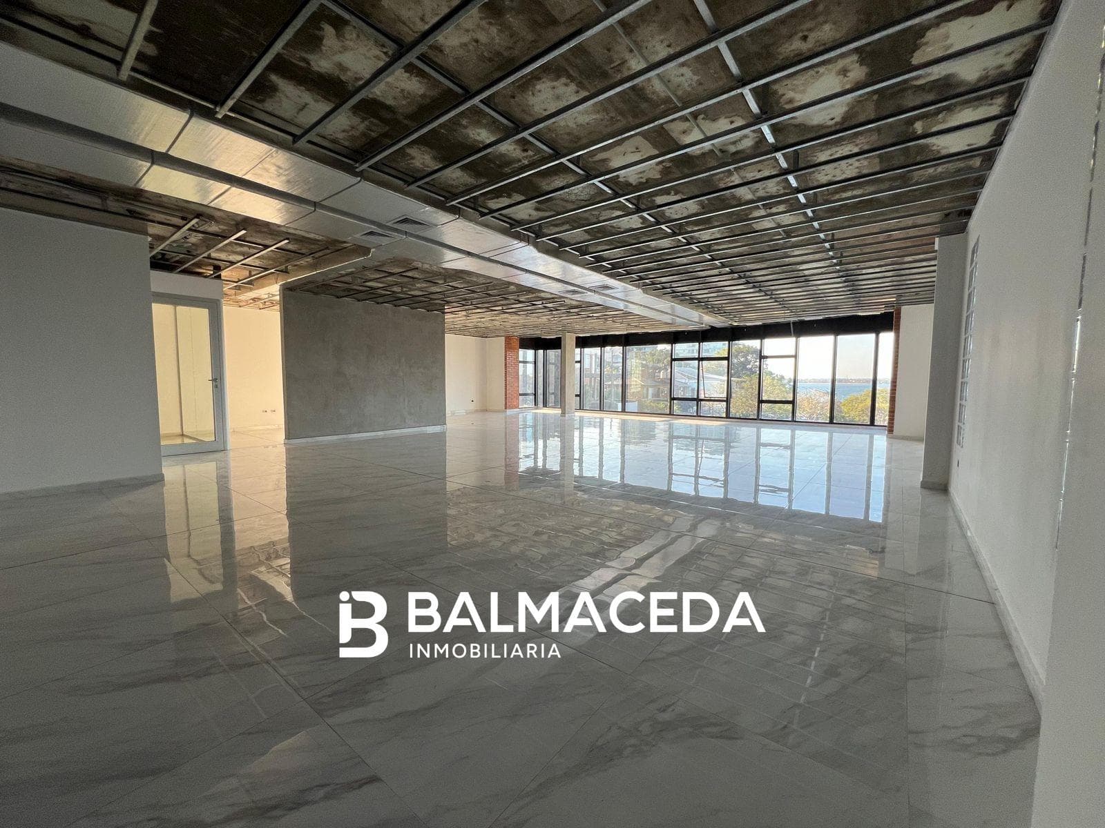 Oficina en POSADAS - 1