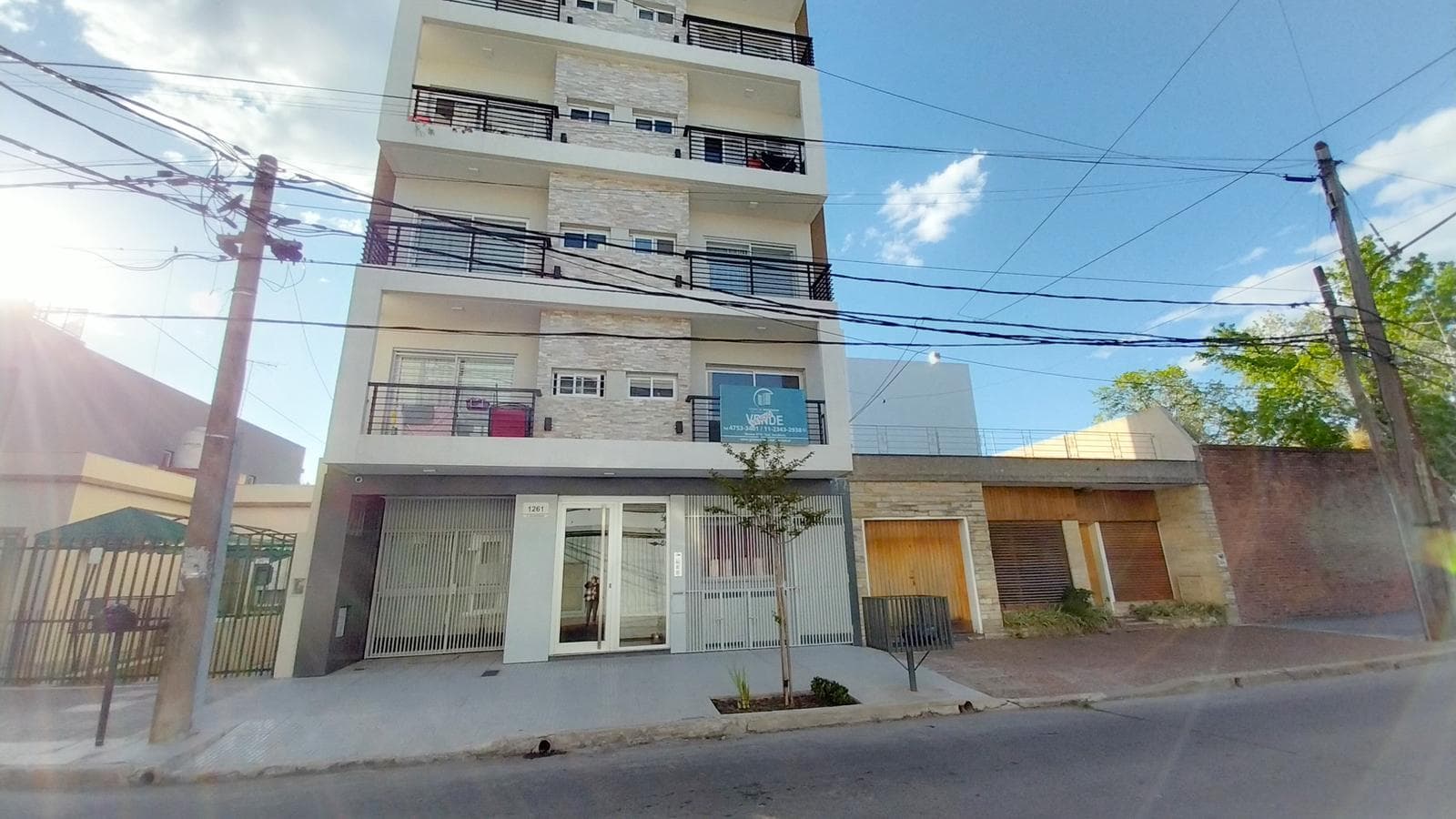 Departamento EN ALQUILER- Santos Lugares - 1