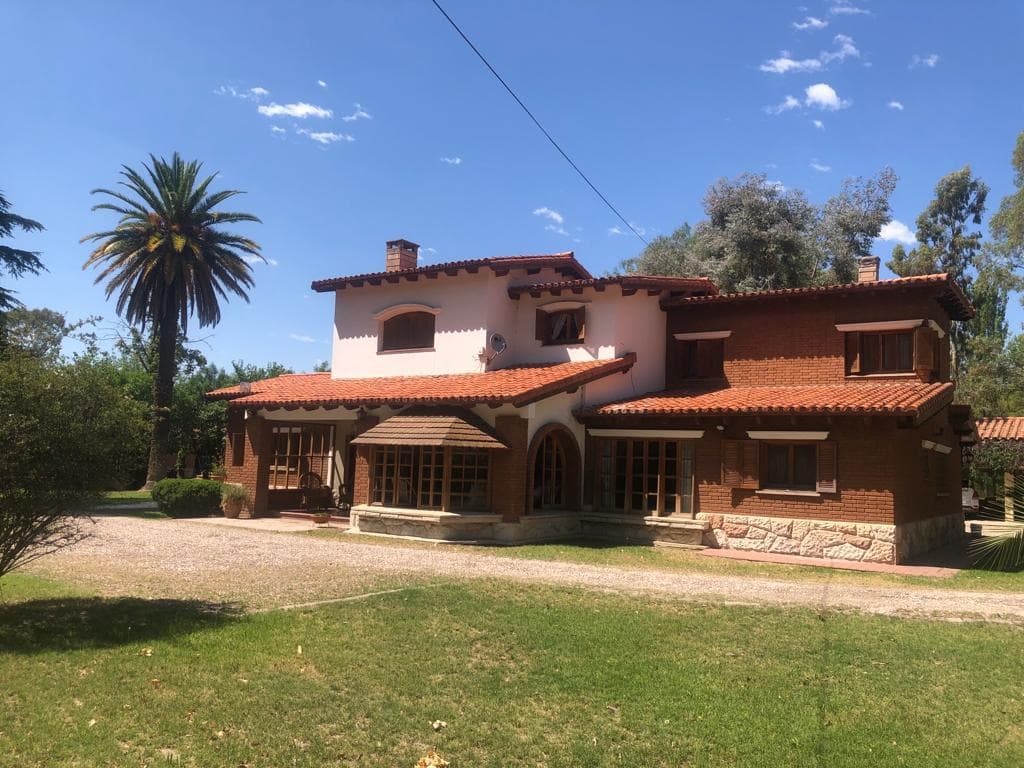 Venta Casa San Rafael - Mendoza - Emprendimiento Gastronómico - Hotelero. - 1