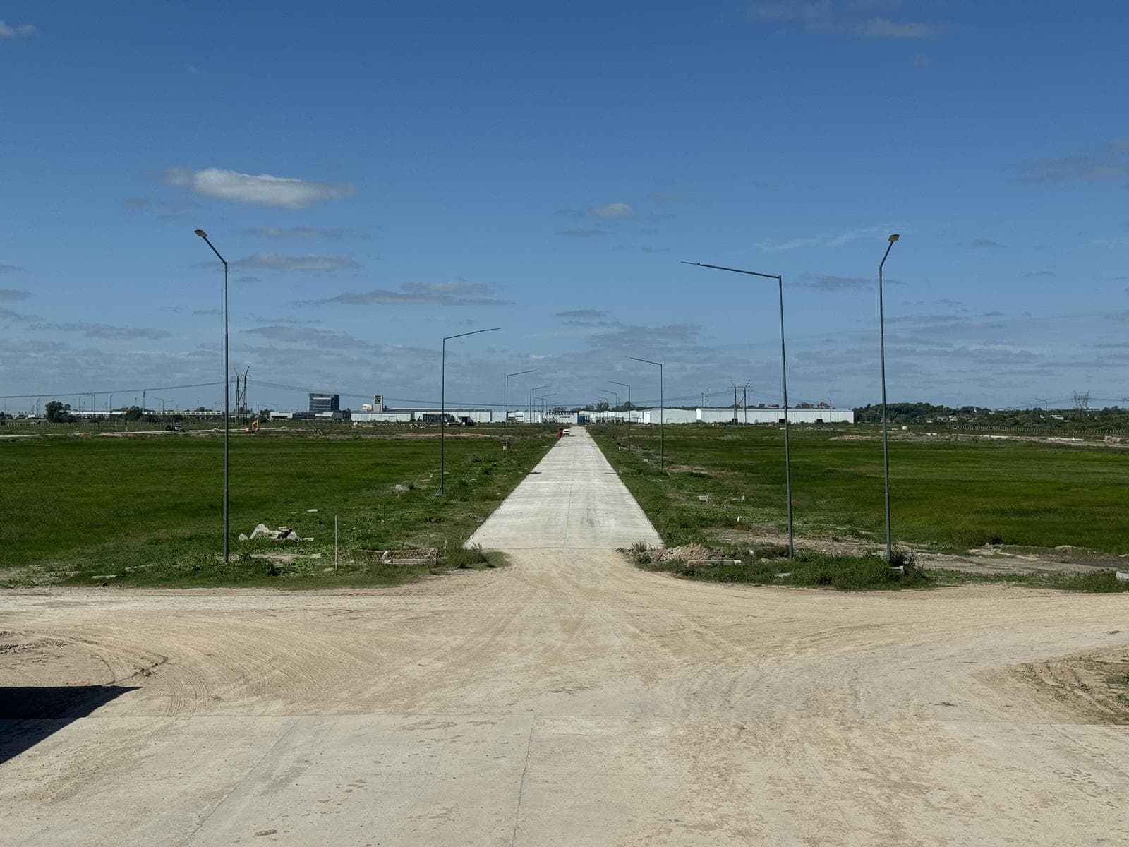 Venta de Terreno industrial en Parque Tecnologico e Industrial Intepark en Berazategui - 1