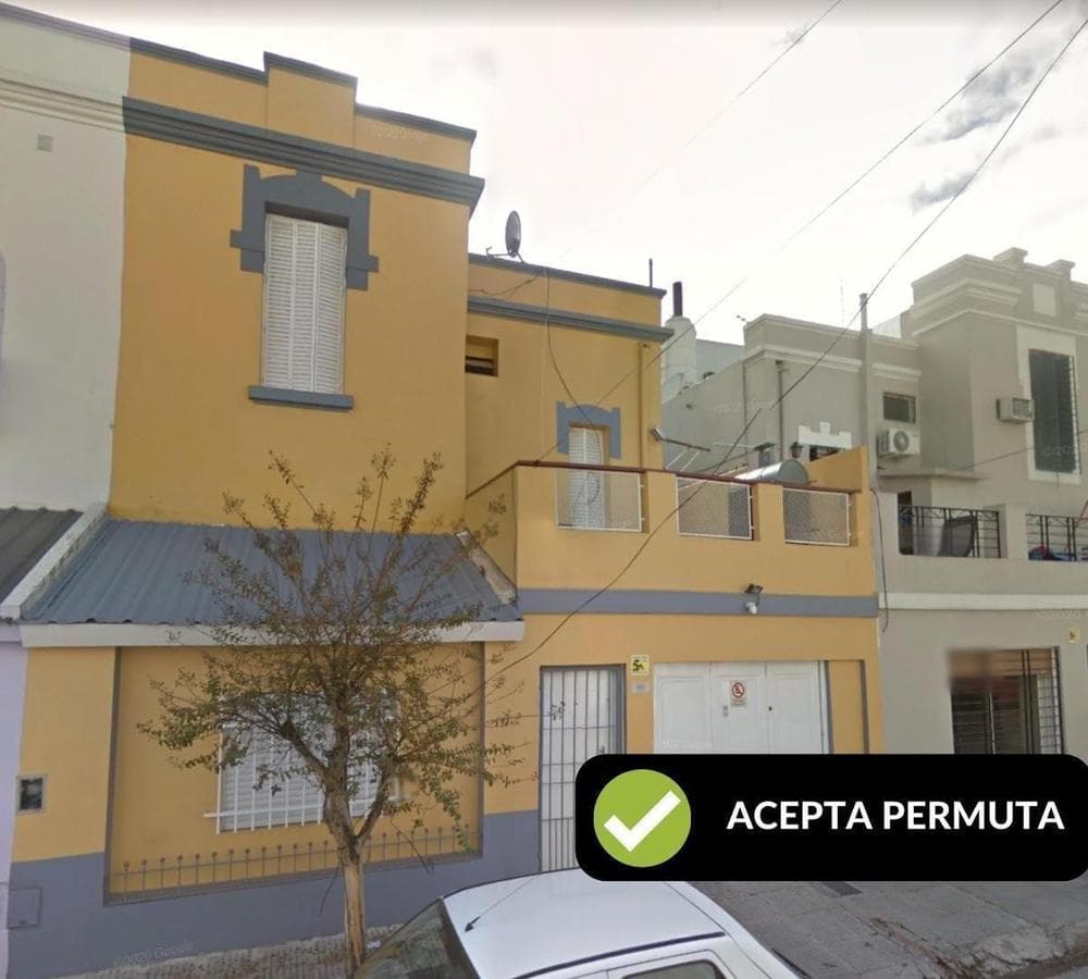 Venta casa ex municipal | 4 ambientes | c/ cochera | Liniers - 1