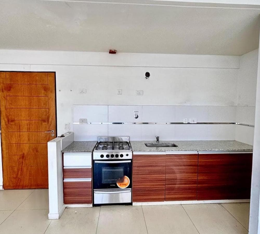 DEPTO EN VENTA DE 2 AMB BALCON TERRAZA AL FRENTE - 1