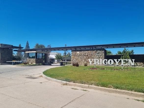 VENTA DE LOTE EN BARRIO IRIGOYEN - 1
