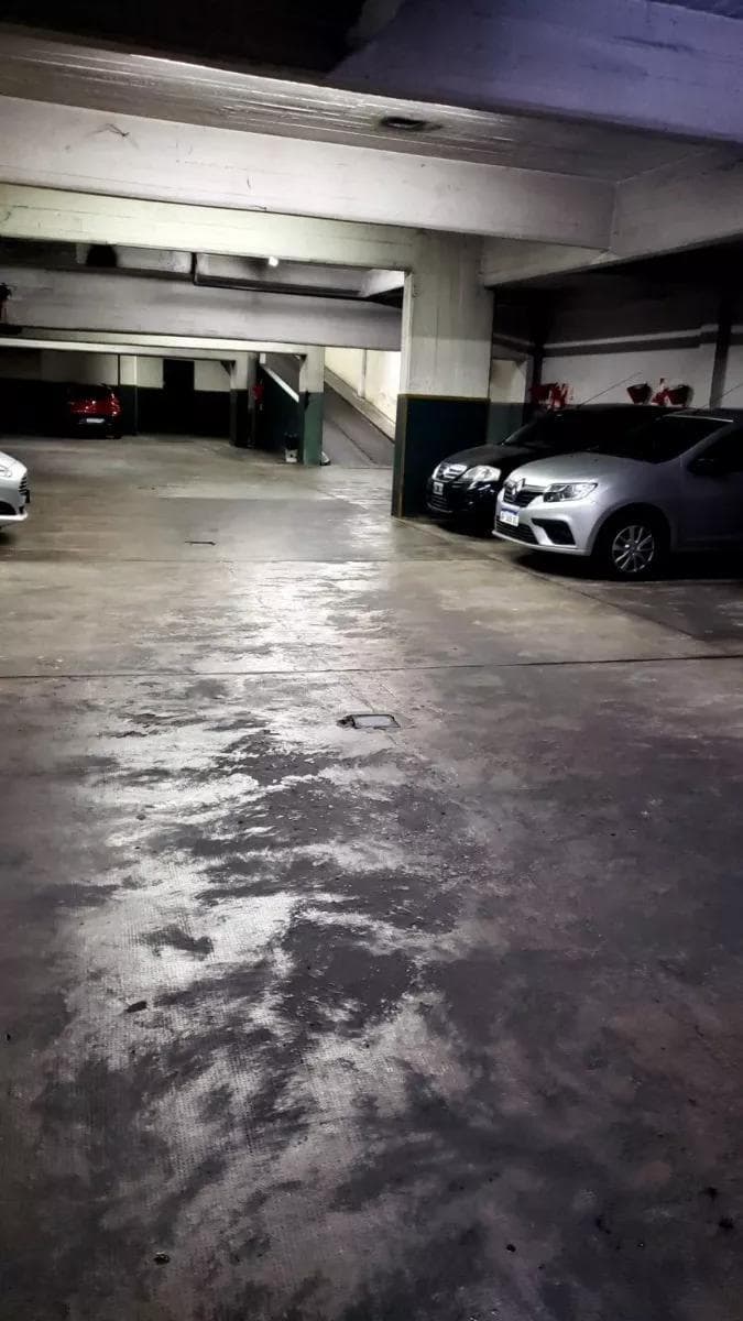Cochera en venta - 12Mts2 - Monserrat - 1