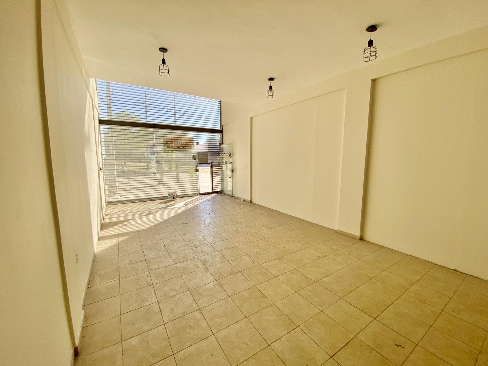 LOCAL DUARTE QUIROS - 70m2 LOCAL EN VENTA LAS PALMAS - 1