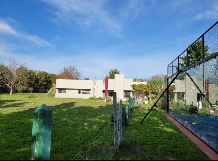 Quinta en venta - 2 Dormitorios 1 Baño - 10.000Mts2 - Lobos - 1