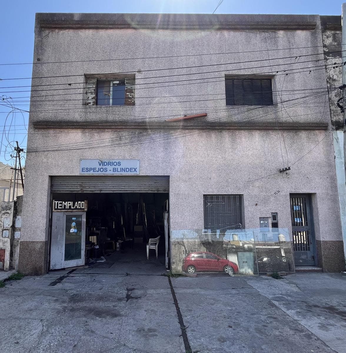 VENTA - Galpón con casa de 2 dormitorios y patio - Bella Vista, Rosario. - 1