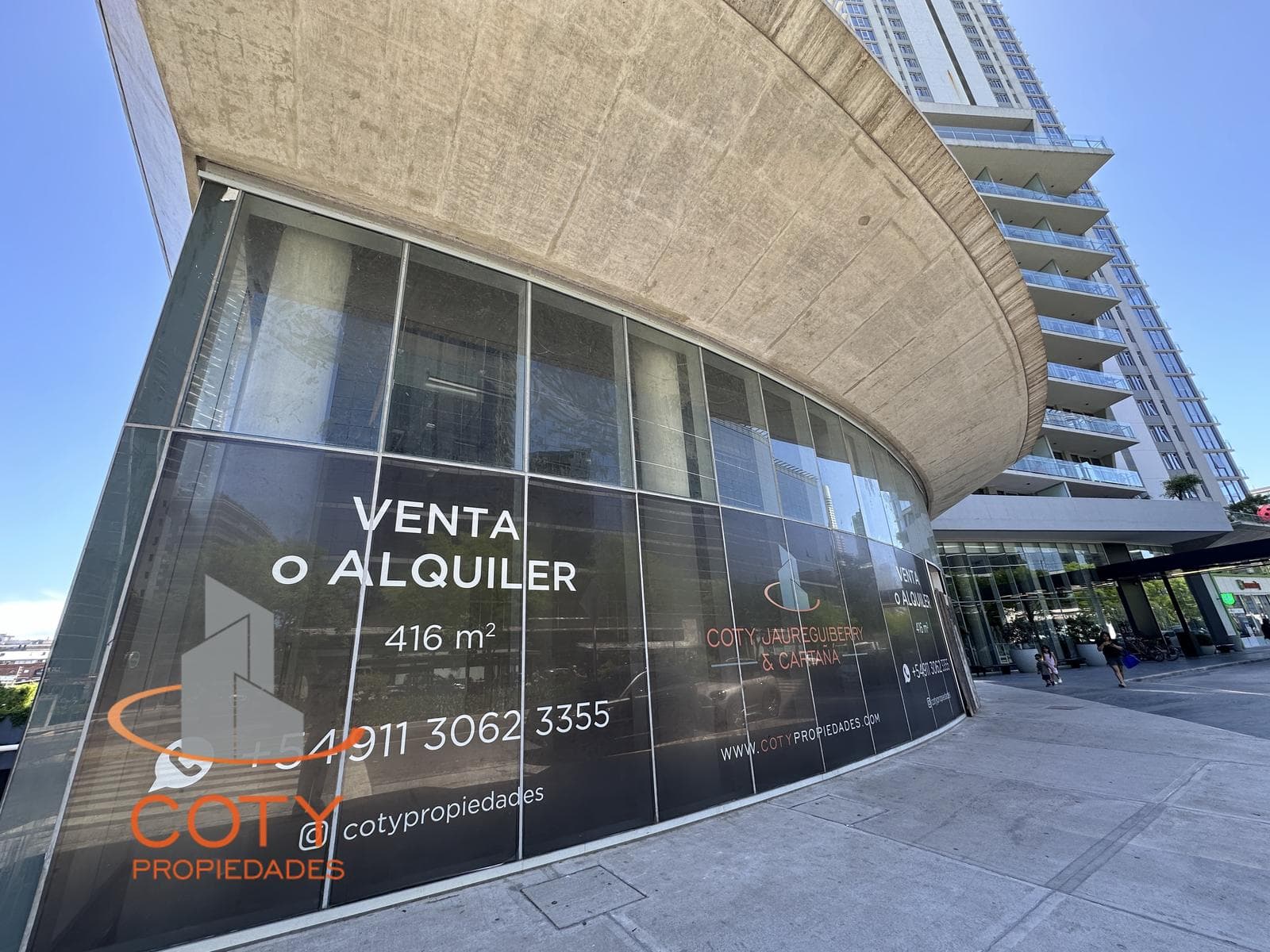 Puerto Madero - SLS Lux Tower, Venta local comercial 540m2 - 1