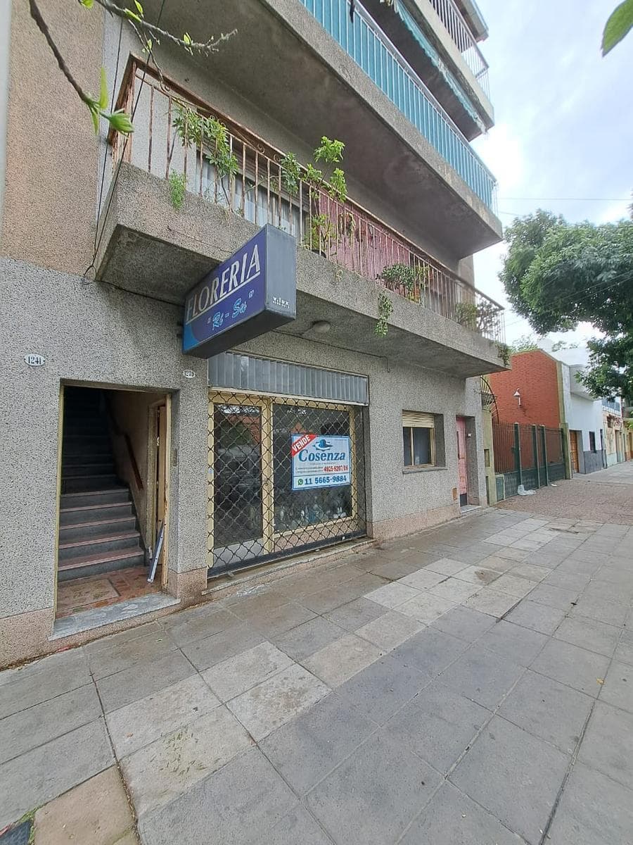 Local en Parque Chacabuco - 1