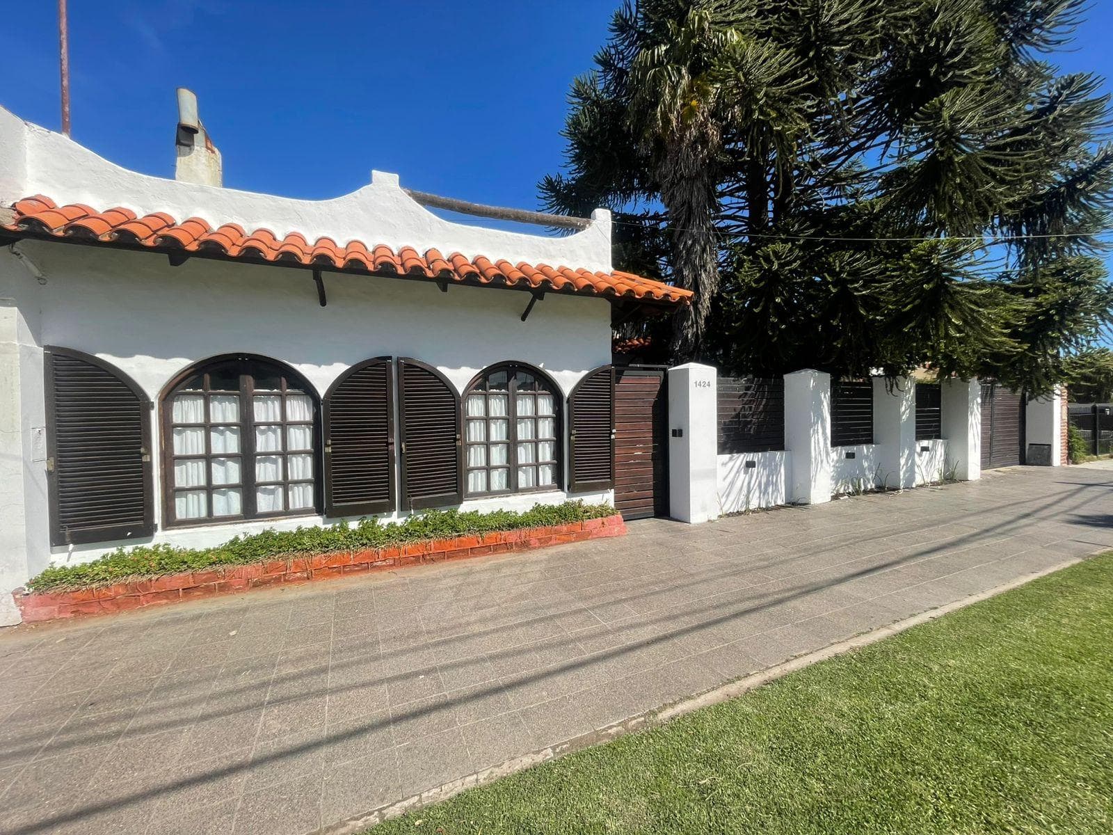 Casa / Chalet Av. 40 entre 27 y 29 - Miramar - 1