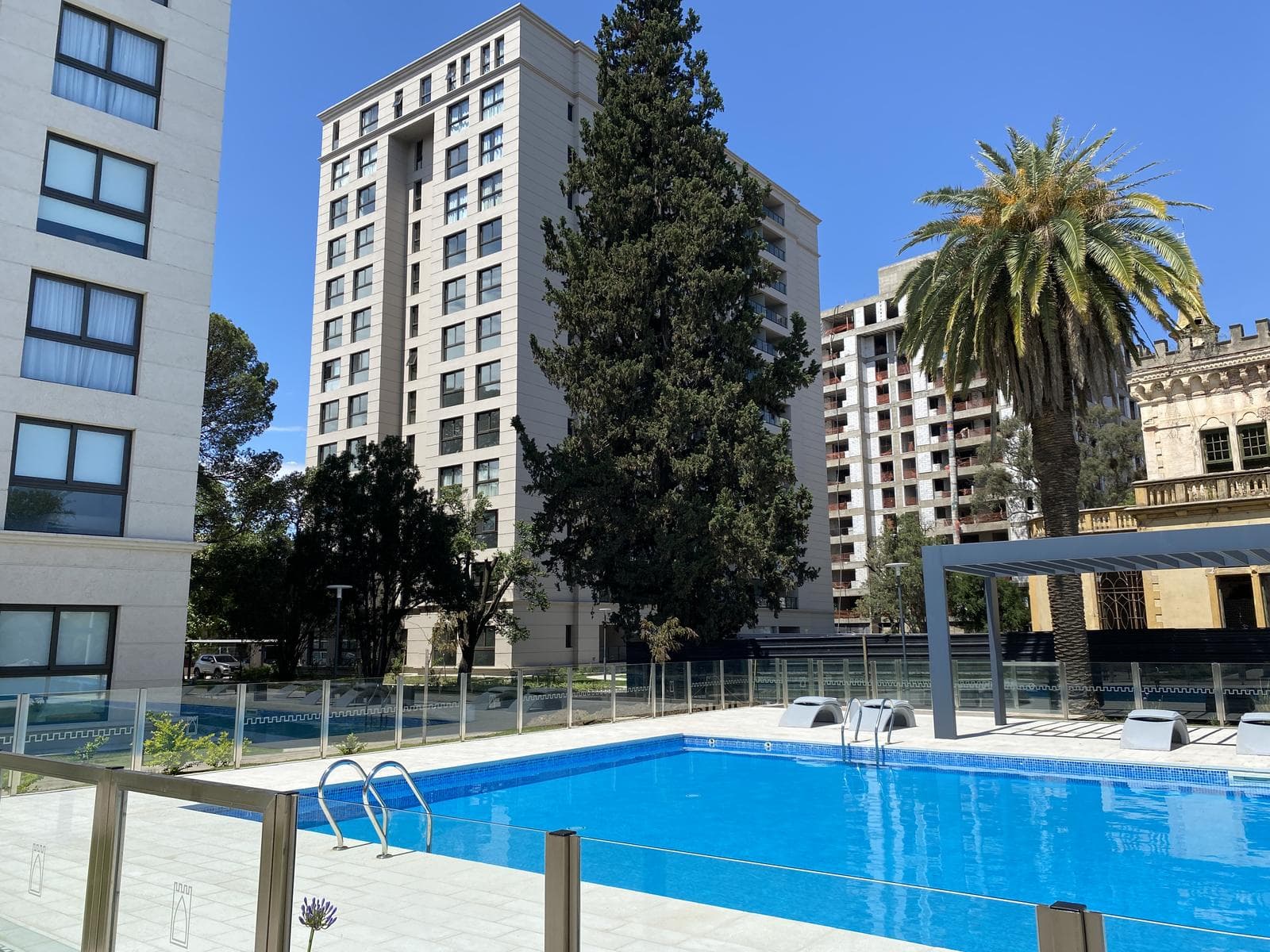 Departamento de 2 dormitorios en Venta en Opera Park , pileta, gimnasio, seguridad 24hs, cochera - 1