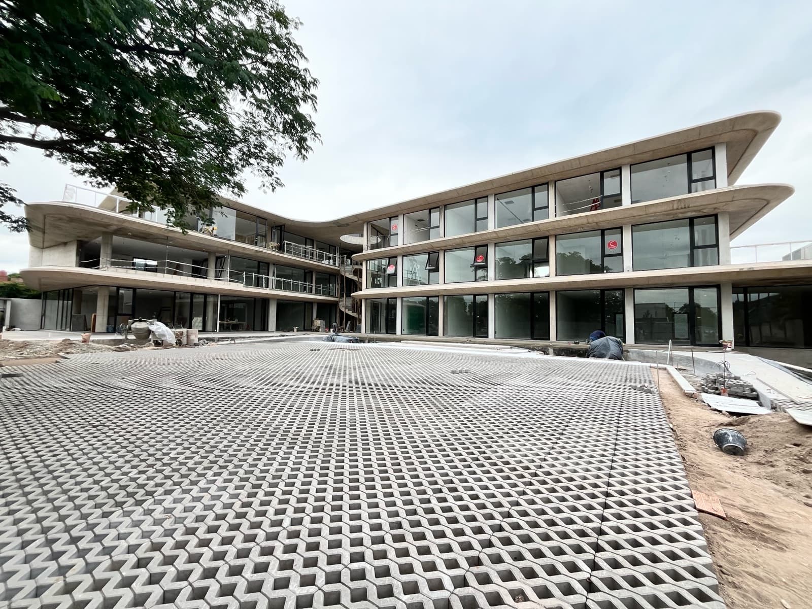 Local en Boulevard Plaza - 1