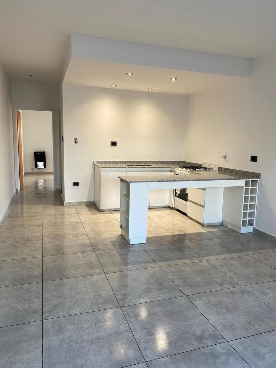 Departamento en venta en General Roca - 1
