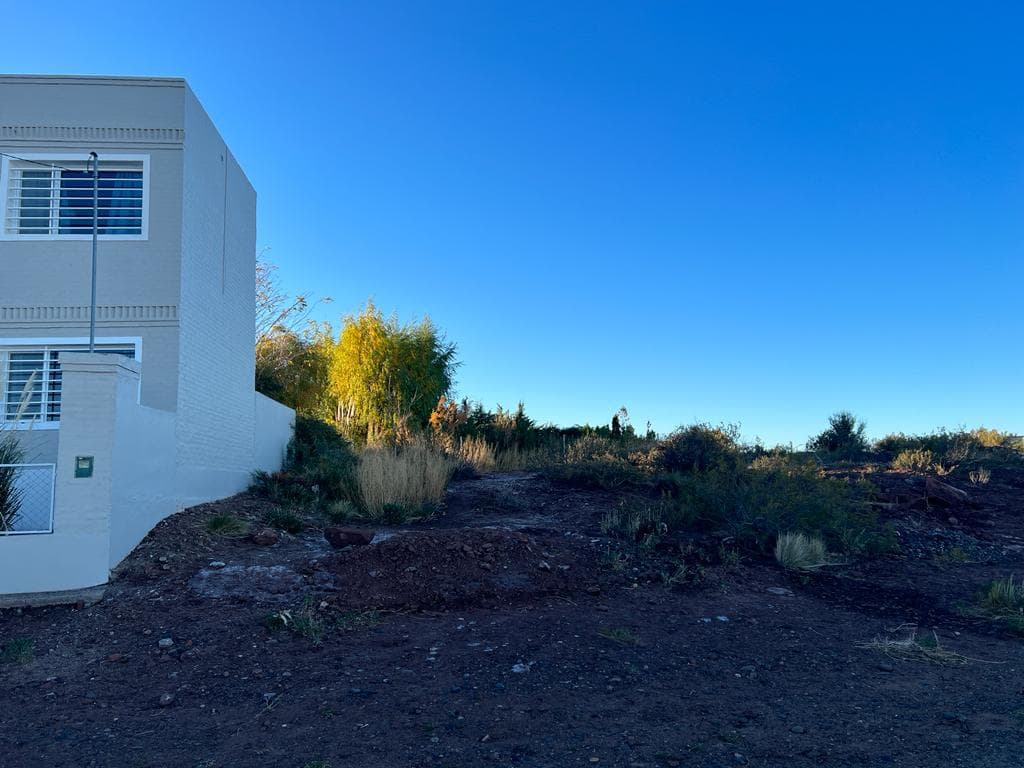 En venta tres terrenos juntos en Villa El Chocon - 1