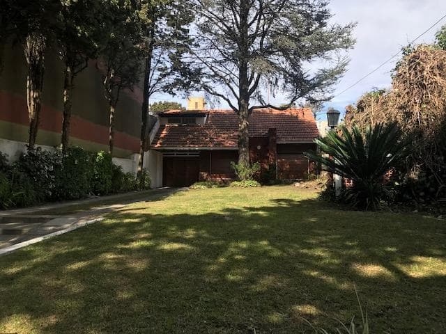 HERMOSO CHALET 4 AMBIENTES A 1 1/2 DEL MAR! - 1