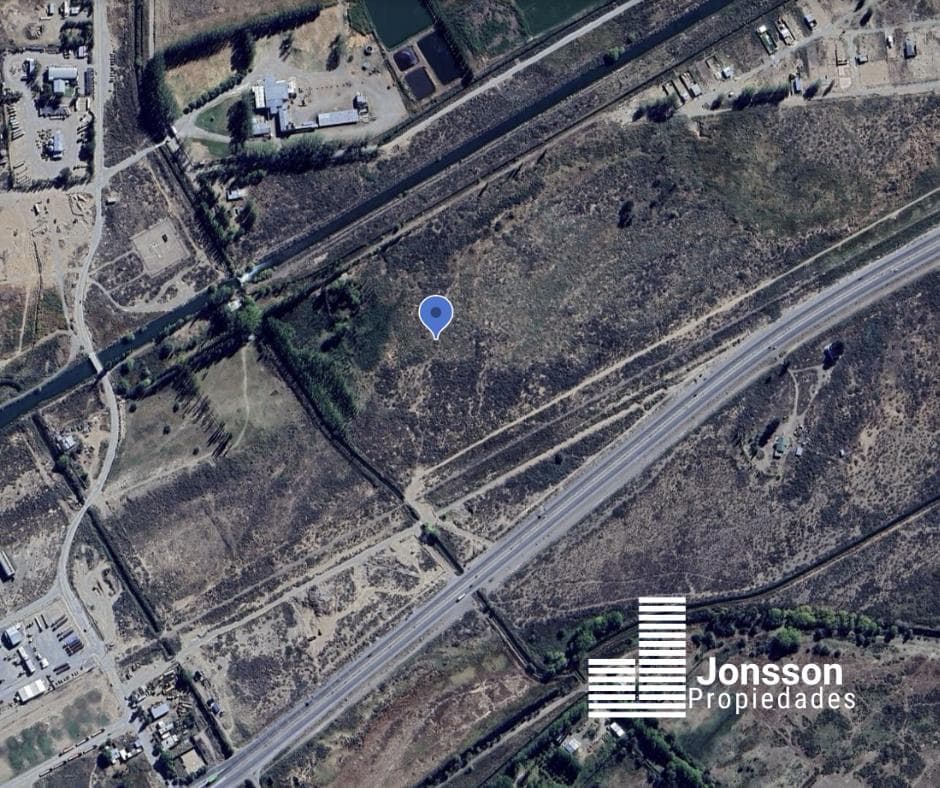 Campo en Senillosa sobre Ruta N° 22 - 1