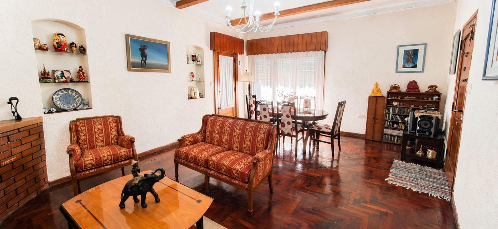 VENTA-Casa de 5 ambientes CON Cochera-Villa Sarmiento- ACEPTA PERMUTA- APTO CREDITO - 1