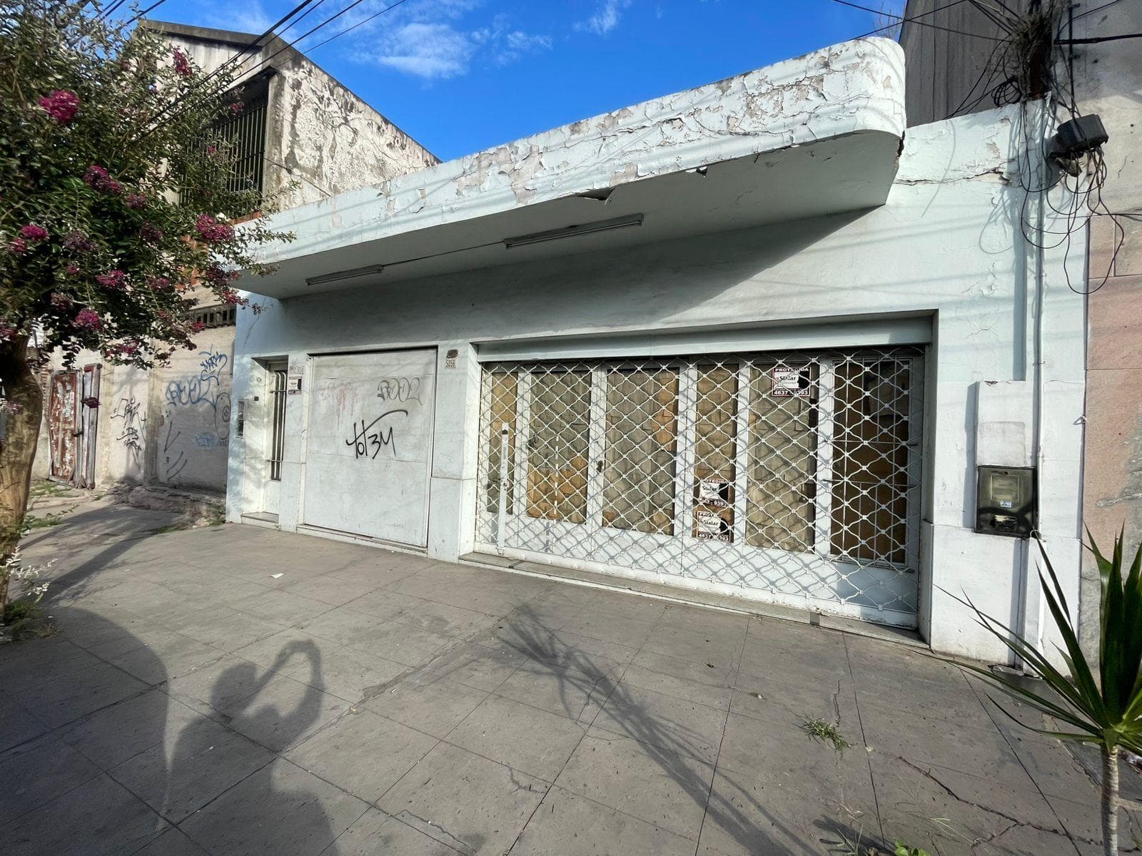 LOCAL CON DEPARTAMENTO EN VENTA - 1