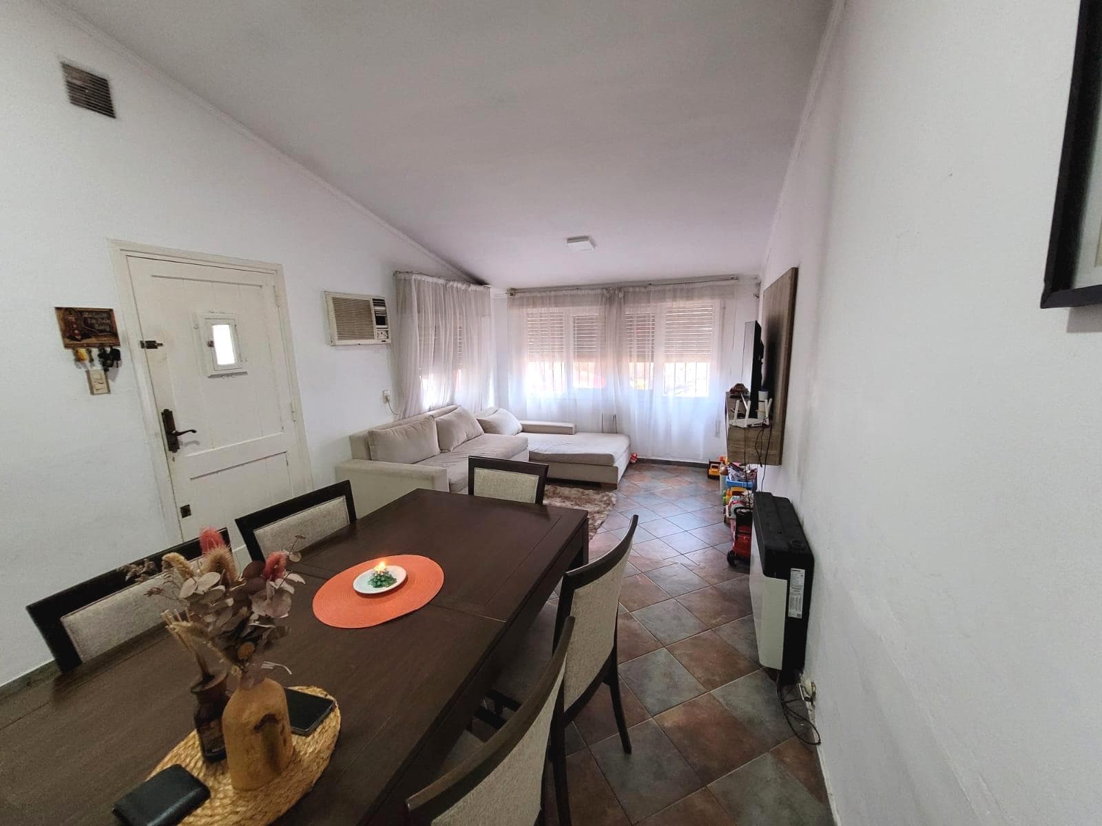 VENTA Casa 3 dormitorios. Zona Sur, Rosario - 1