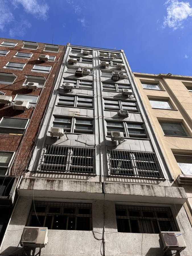 Oficina en venta y alquiler en Microcentro de 117 m2 - 1