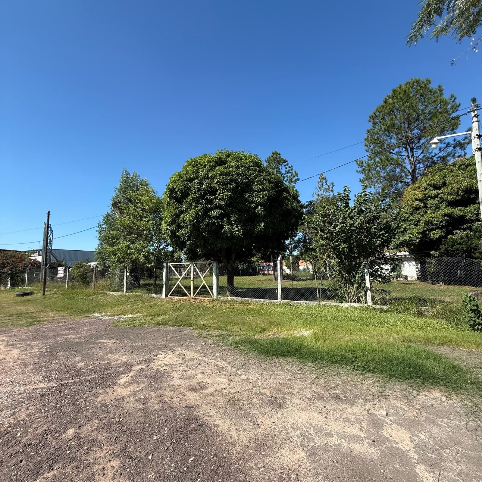 Terreno para alquiler comercial con casita y quincho- parrilla - 1