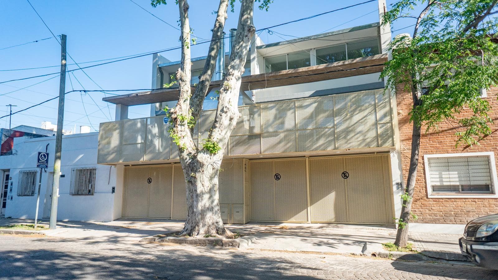 Venta casa Arroyito Rosario 2 dormitorios terraza parrillero estrenar - 1