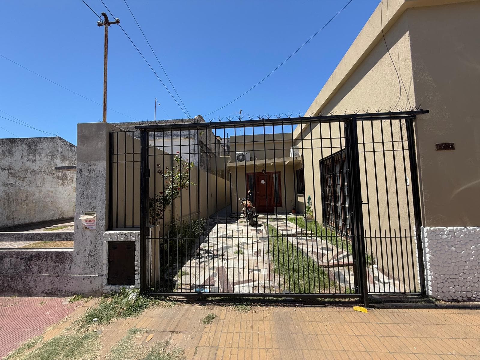 Departamento ph dos ambientes en alquiler - 2