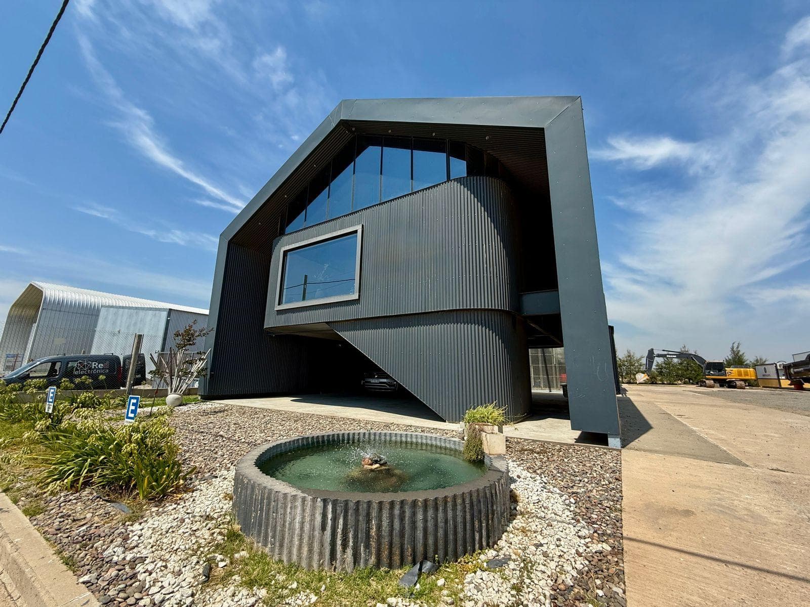 Excelente Nave Industrial a la venta en Parque industrial San Lorenzo - 1