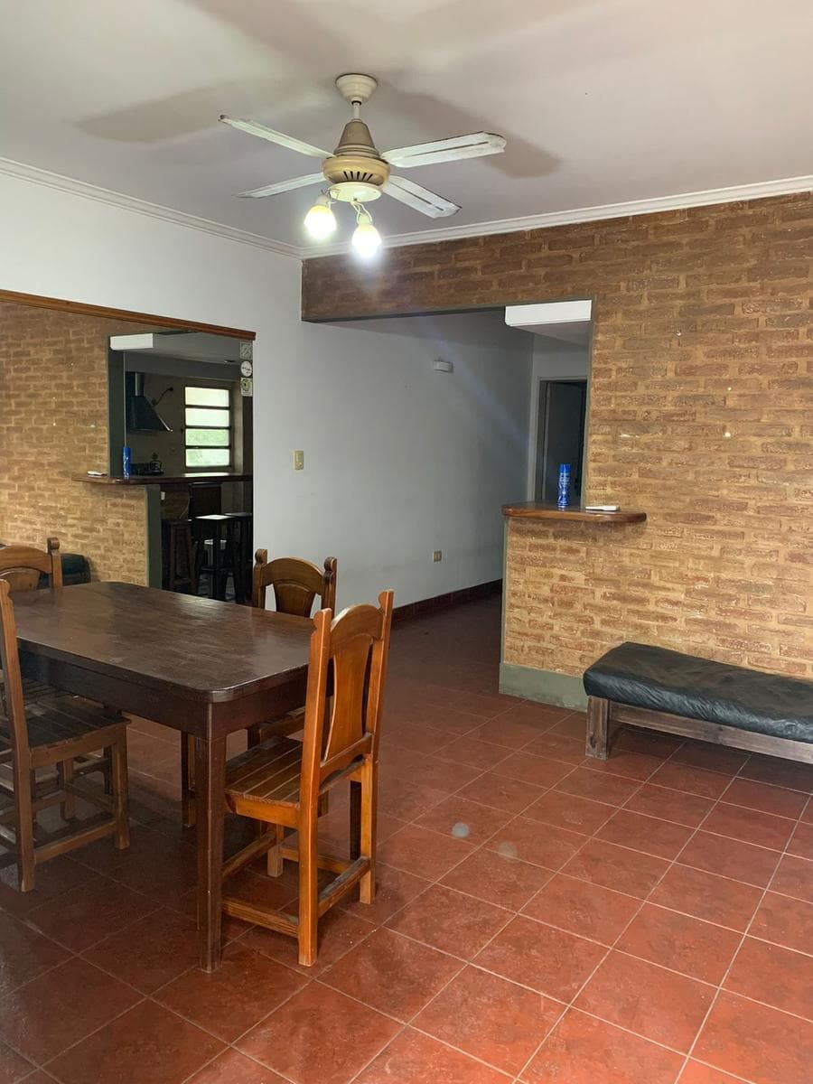 Casa 2 dormitorios -patio- cochera en Barrio Universitario - 1