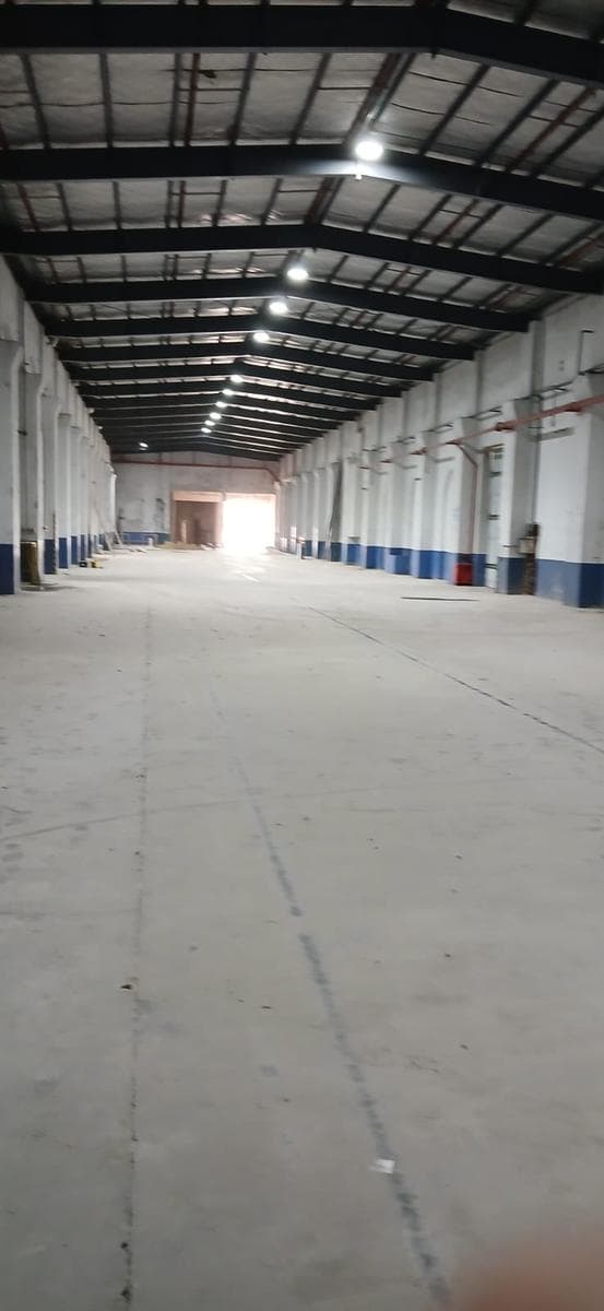 Nave Industrial en Bernal - 1