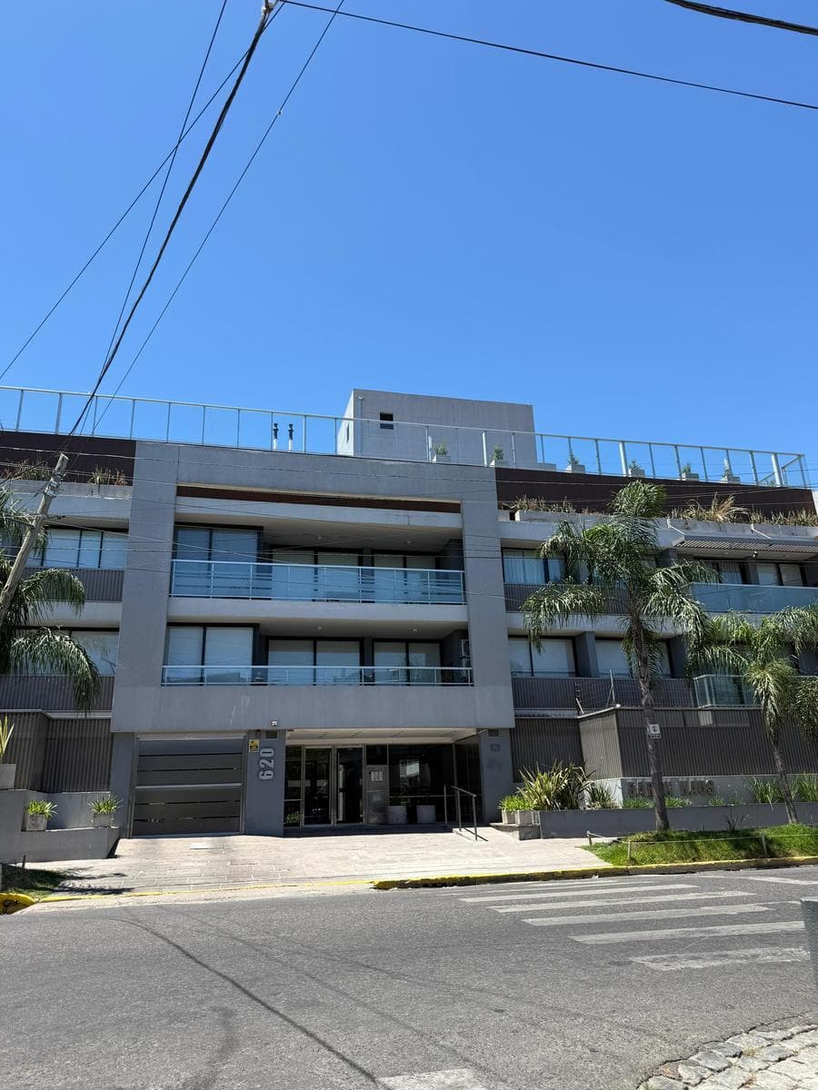 Cochera en Temperley - 1