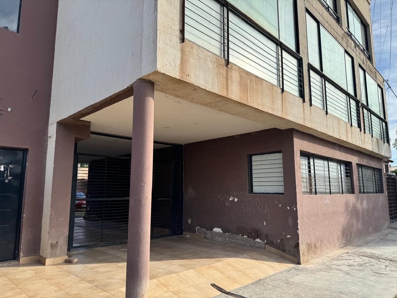 Departamento 2 dormitorios c/estacionamiento en Catriel - 1